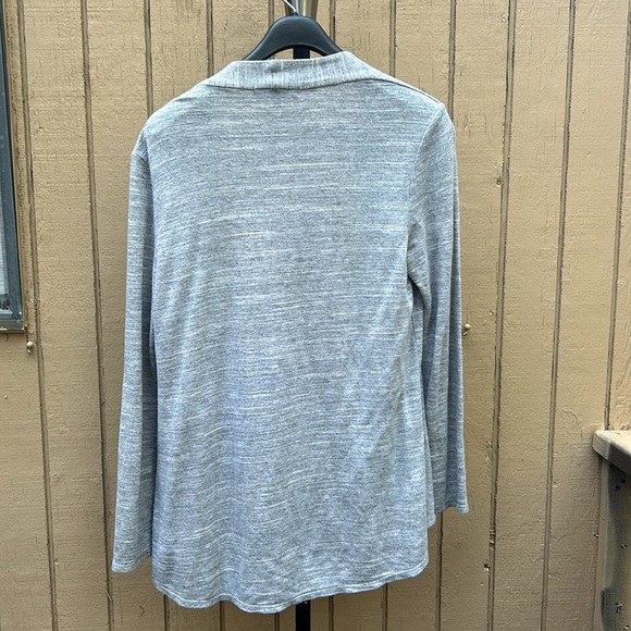 Green Envelope women’s gray sweater size S - Picture 4 of 4
